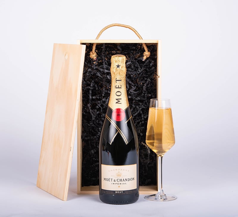 HLW001 MOET-800px