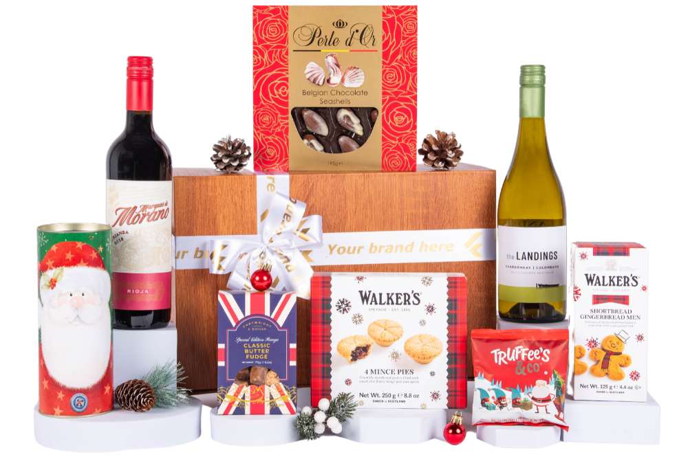 Thoughtfully Curated Christmas Hampers: A Delightful UK Tradition